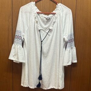 Avenue White Peasant Blouse with Embroidered Sleeves